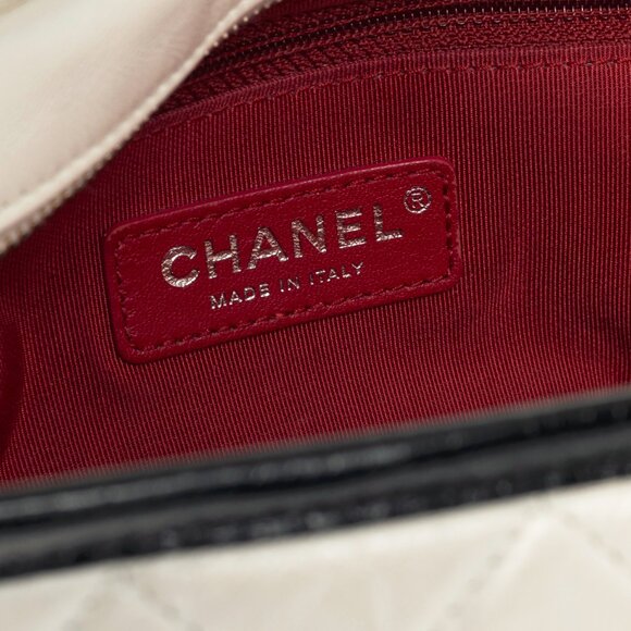 Chanel Medium Gabrielle Hobo White & Black Aged Calfskin Quilted-Leather Bag - Picture 13 of 14